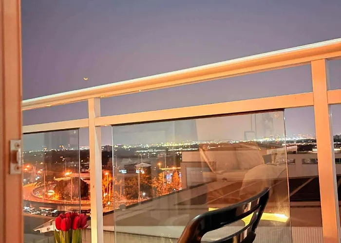 Samie's Solace-azure Staycation *