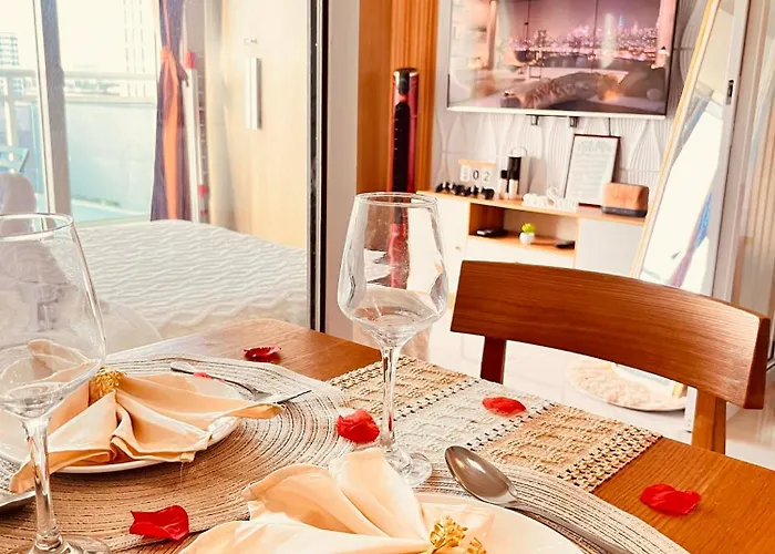 Samie's Solace-azure Staycation
